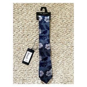 NWT Ted Baker Silk Tropical Floral Tie